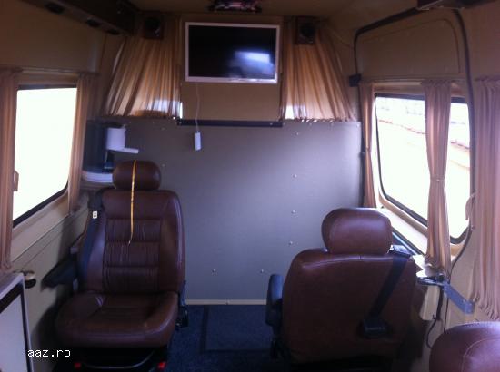 inchiriez microbuze 8+1 locuri vip