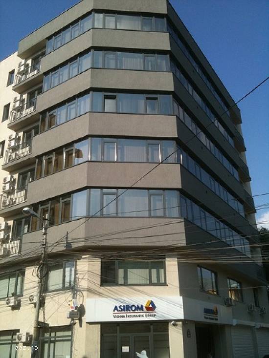 Inchiriez dacia imobil s+p+6e birouri 85-600mp