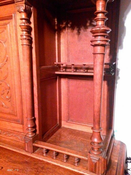 Mobilier vechi