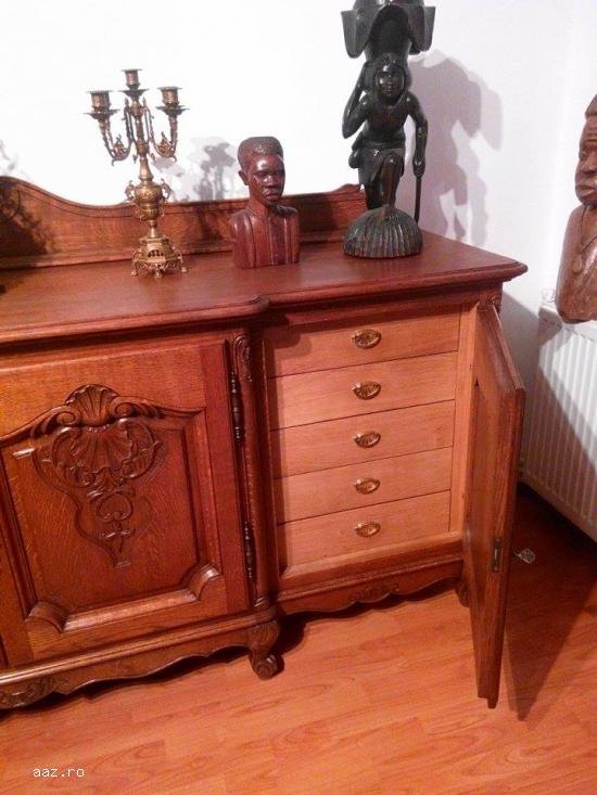 Mobilier vechi`