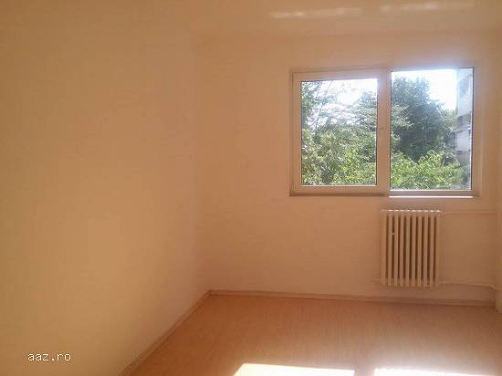 Vand ap. 3 camere Dr. Taberei - str. Sibiu