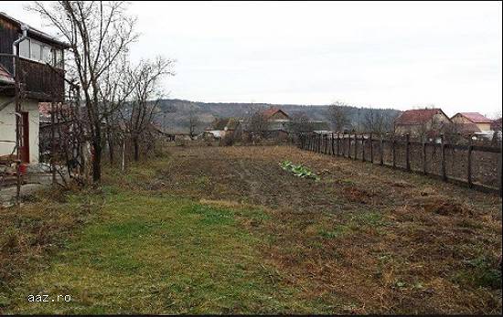 Vanzare casa 2 camere si teren - Mihai Viteazu , Cluj