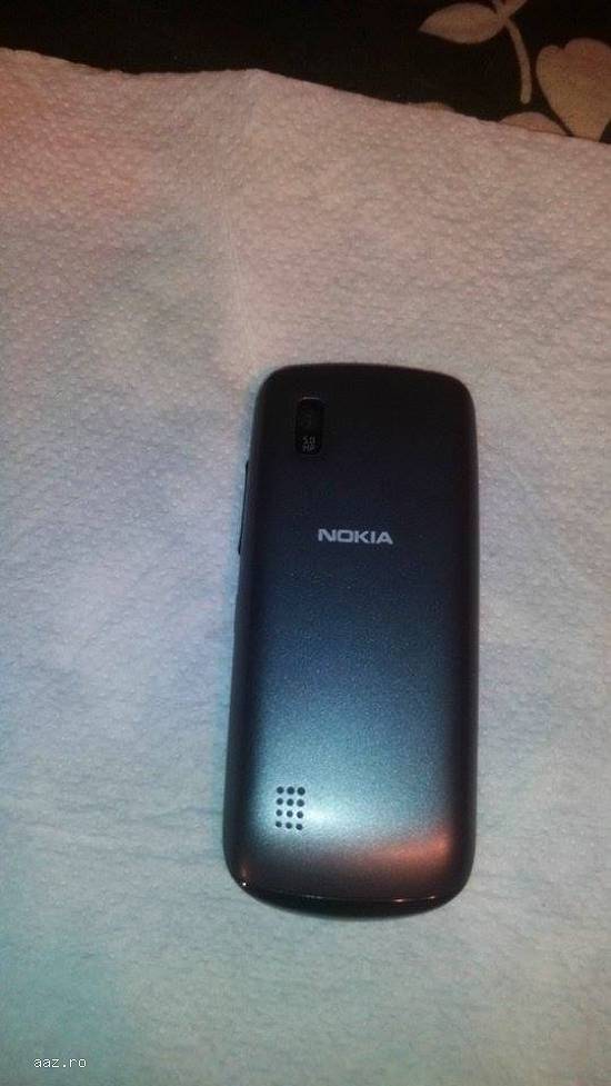 Vand Nokia Asha 300