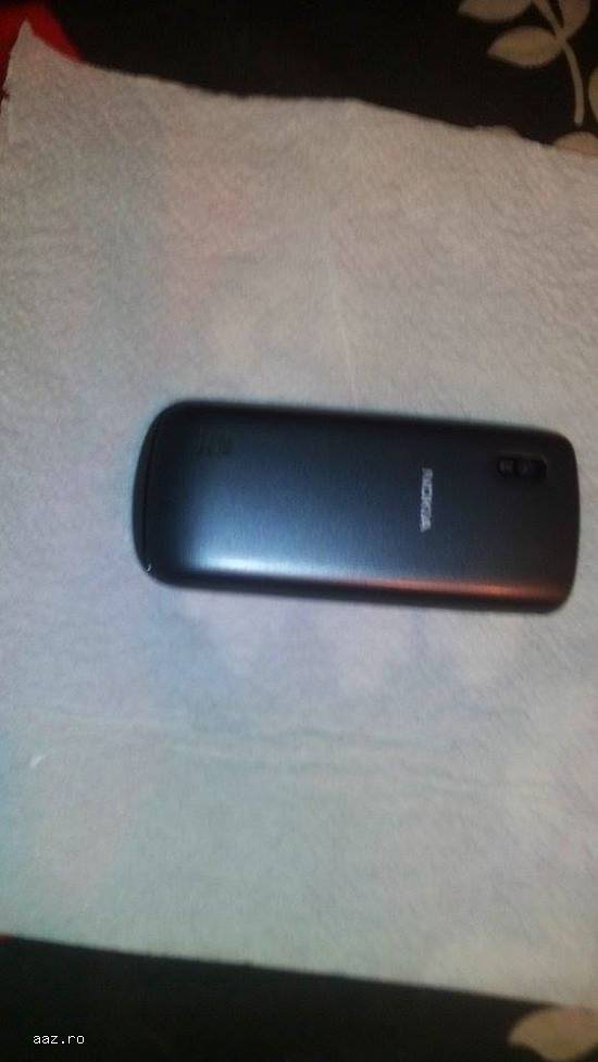 Vand Nokia Asha 300
