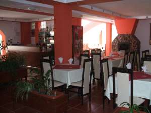 Hotel 3* de vanzare in statiunea Monasa