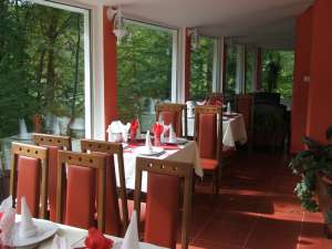 Hotel 3* de vanzare in statiunea Monasa