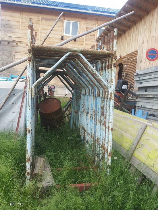 Inchiriez schela metalica adusa din Italia.