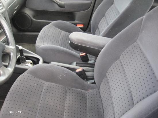Dezmembrez Volkswagen Golf 4 benzina sau Sdi