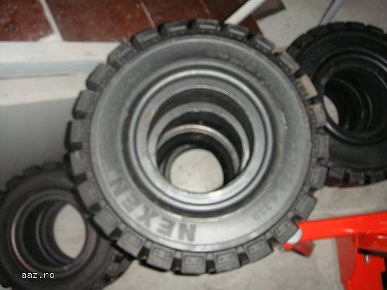 anvelopa plina pentru stivuitor 18x7-8 clip marca Nexen