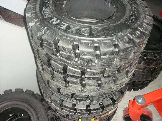 anvelopa plina pentru stivuitor 18x7-8 clip marca Nexen