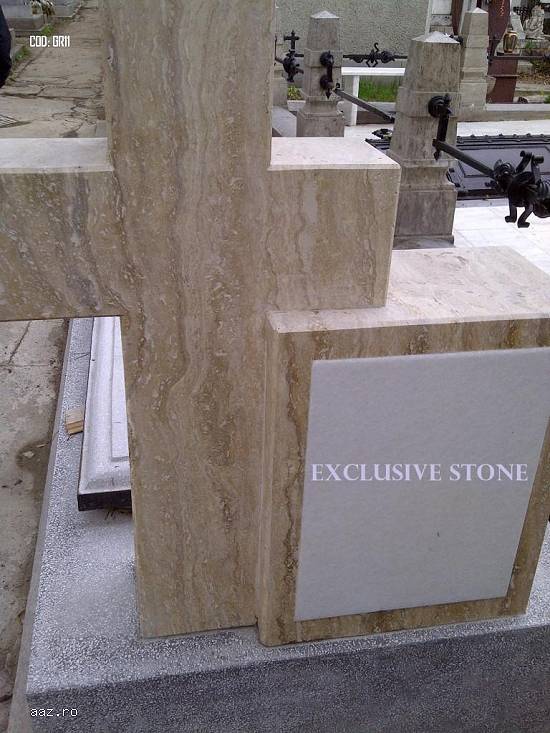 Monumente Funerare