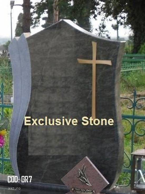 Monumente Funerare