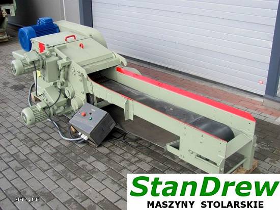 Chipper,  tocator KLOCKNER 400/120/2 la bordurile fabrica de cherestea