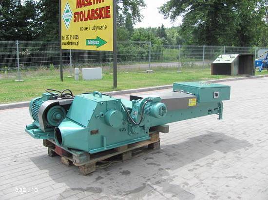 Chipper,  tocator KLOCKNER la bordurile de cherestea