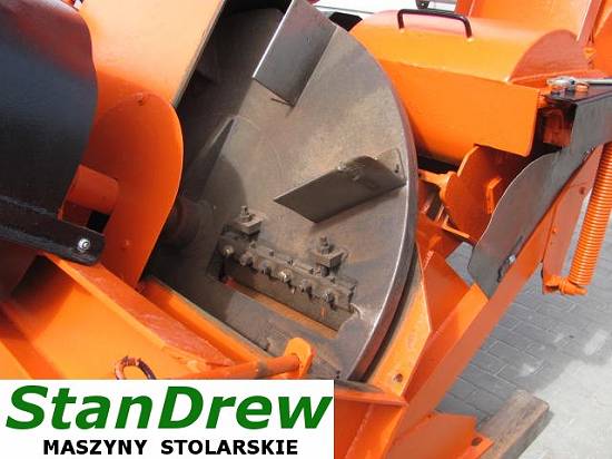 Discul crengi cu un motor electric Bruks 200M