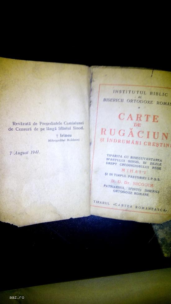 carte foarte veche de rugaciuni