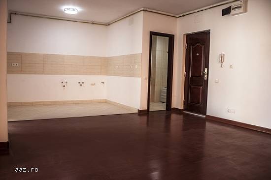 Dezvoltator vand garsoniere si apartamente