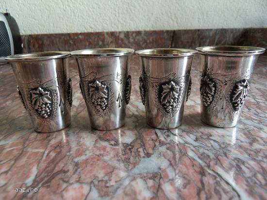 4 paharele lichior argint masiv sterling 925, 125 euro