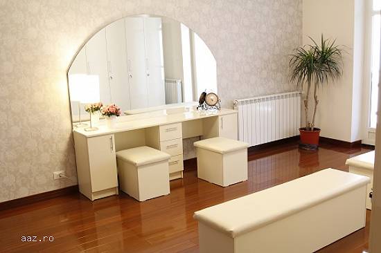 doresc sa inchiriez 1-2 camere in vederea colaborarii