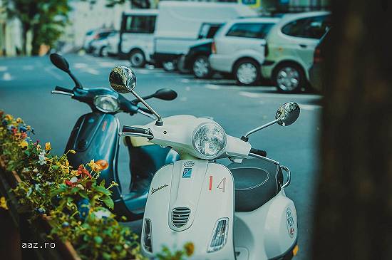 Inchiriaza un scuter Vespa! Rent a Vespa Sibiu