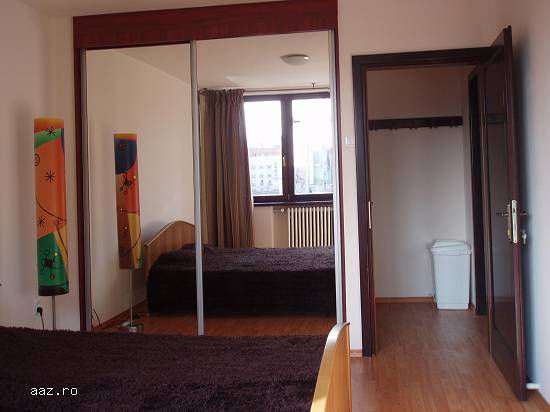 Vand apartament mobilat 2 cam. Gara de Nord