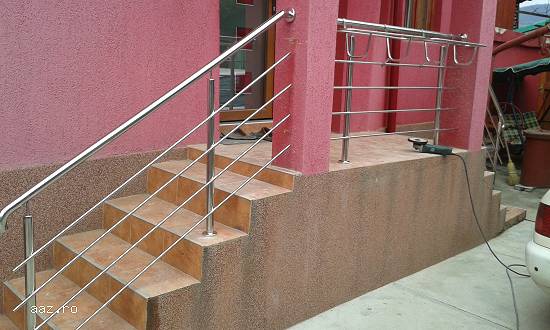 balustrada inox cu suporti pentru jardiniere