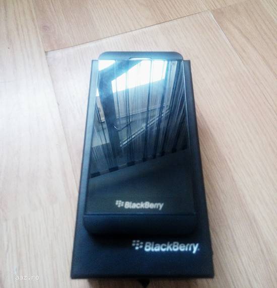 Vand Blackberry Z10 FullBox