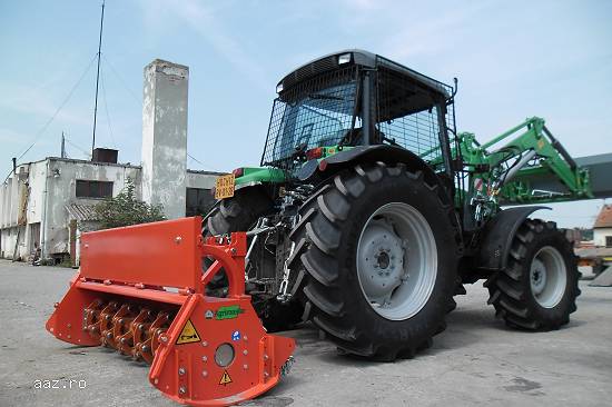 Tractor Deutz-Fahr cu tocator Agrimaster second hand