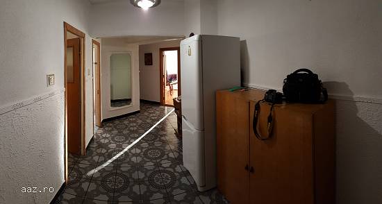 Proprietar vand apartament 3 camere in zona Trocadero,  93mp