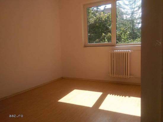 Vand apartament 3 camere Drumul Taberei