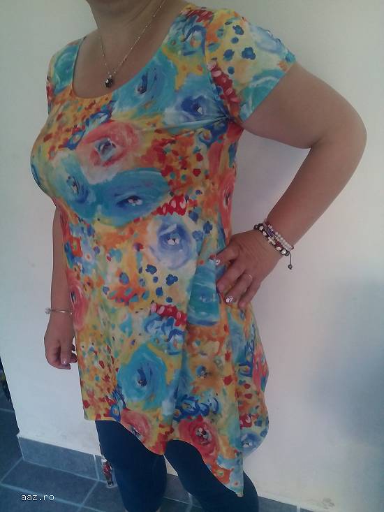Tricou in colturi
