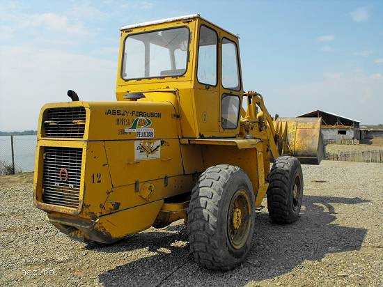 Incarcator Frontal Massey Ferguson