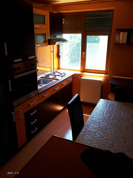 Apartament central mobilat renovat