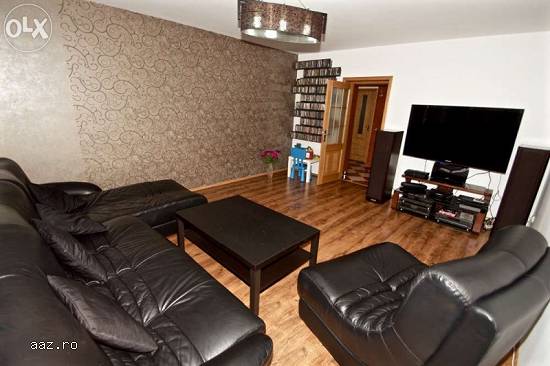 Vand apartament 3 camere calea calarasilor