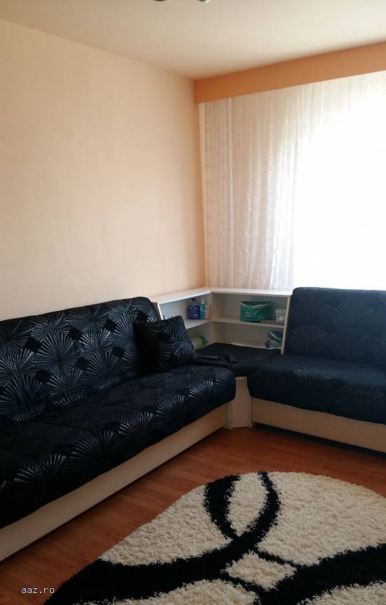 Inchiriez apartament 3 camere