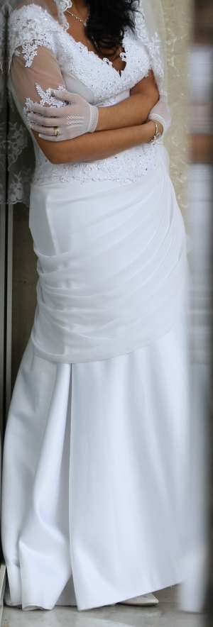 vand rochie de mireasa agnes toma marimea 46