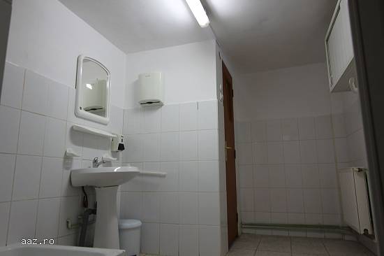 Inchiriez spatiu productie alimentara,  190 mp,  central