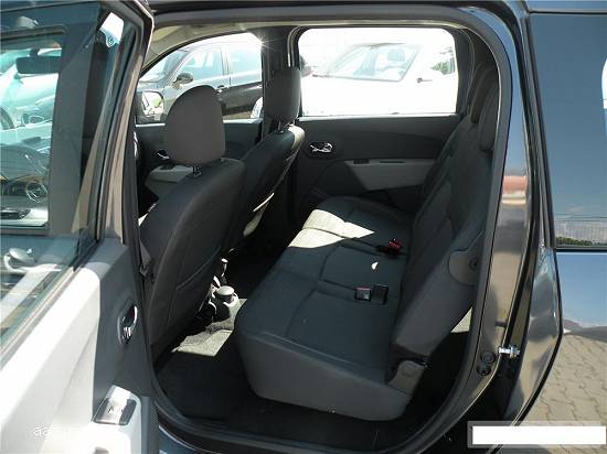Vand 3 Dacia Lodgy noi cu 0 km la bord, 110CP,  diesel, 7 locuri.