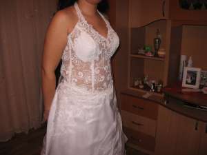 vand rochie mireasa