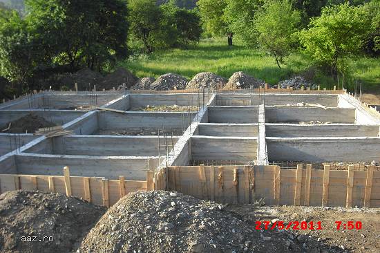 executam lucrari de constructie