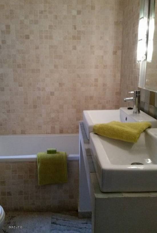 Piata Spaniei 4 camere 154000 euro