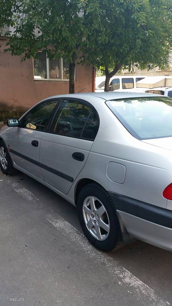 Toyota avensis de vanzare