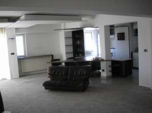 Ofer spre inchiriere ap.2 cam., decomandat, Timisoara