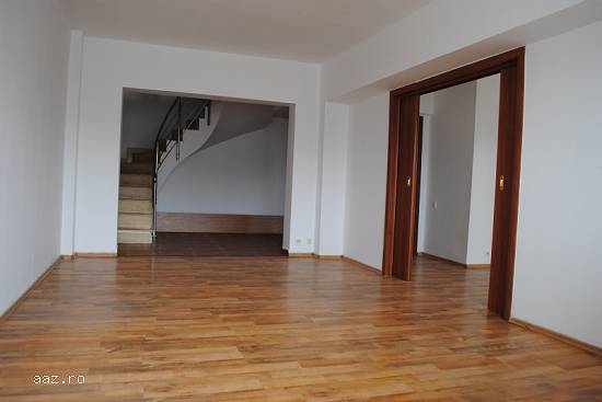 Proprietar Vand Duplex Zona Unirii