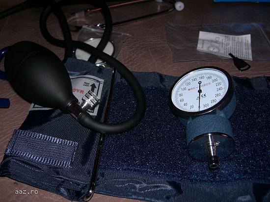 accu chek device reader cititor aparat glicemie cu infrarosu