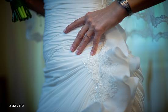 Rochie mireasa Roxy White (voal si bolero bonus)