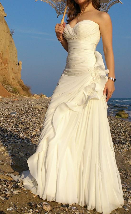 Rochie mireasa Roxy White (voal si bolero bonus)