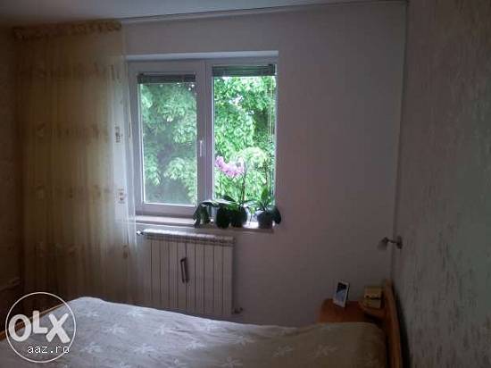 vand apartament trei camere si garaj zona berceni