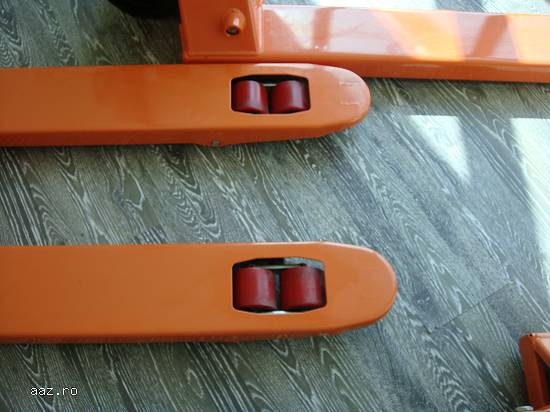 transpalet 2, 5 tone scurt 800 mm