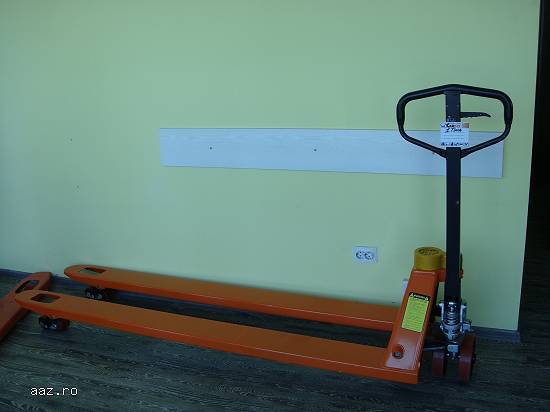 transpalet lung furci 2 m sarcina 1 tona